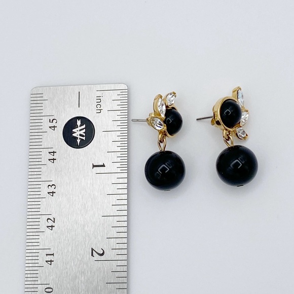 Vintage Trifari Rhinestone Dangle Earrings - Picture 6 of 7